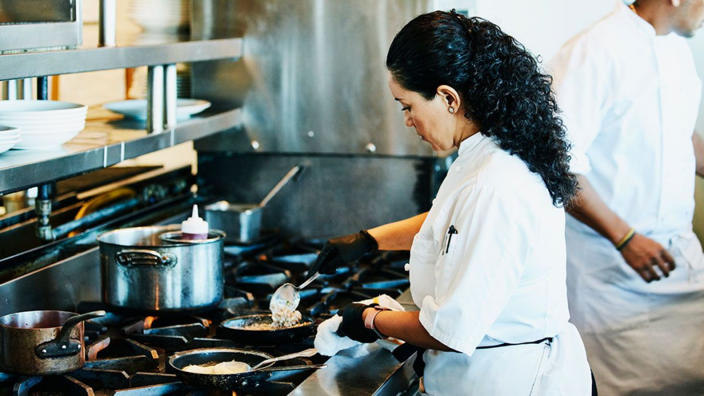 Chef de Partie Job in Dunblane, Scotland | £21,113.75 per Year | Aramark