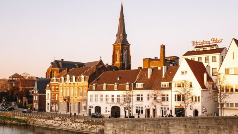 Maastricht NL High Potential Scholarship 2027 (Fully Funded)